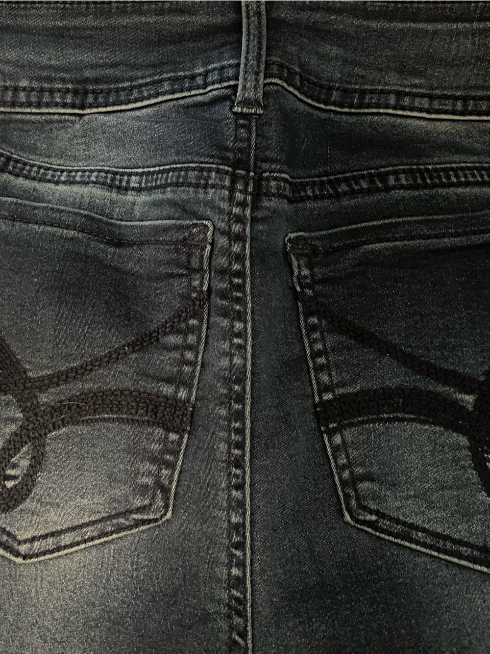 Dark Indigo Wash Brand New Women’s Jeans with Contrast Pocket Stitching